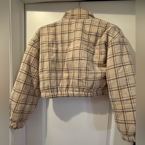 Boutique Plaid Puffer Jacket - Picture 8 of 10